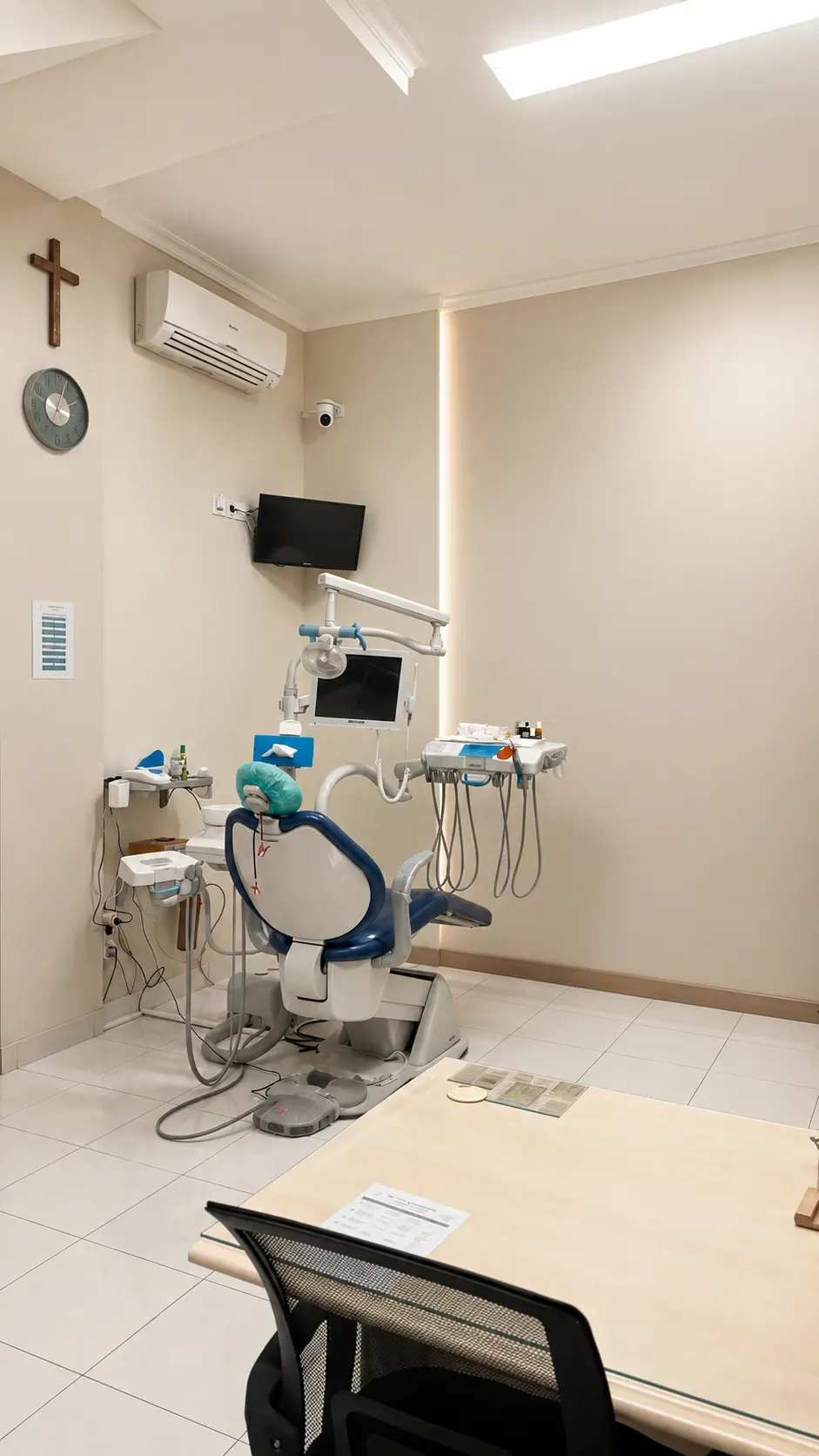 Klinik GIGI by WH Dental Care- Ruang Tindakan 1